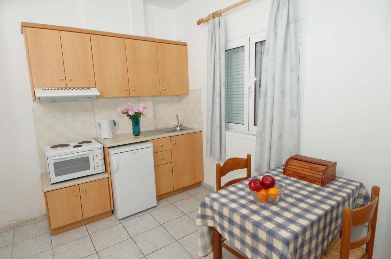 Alexis Studios And Apartments Agia Efimia Exterior foto