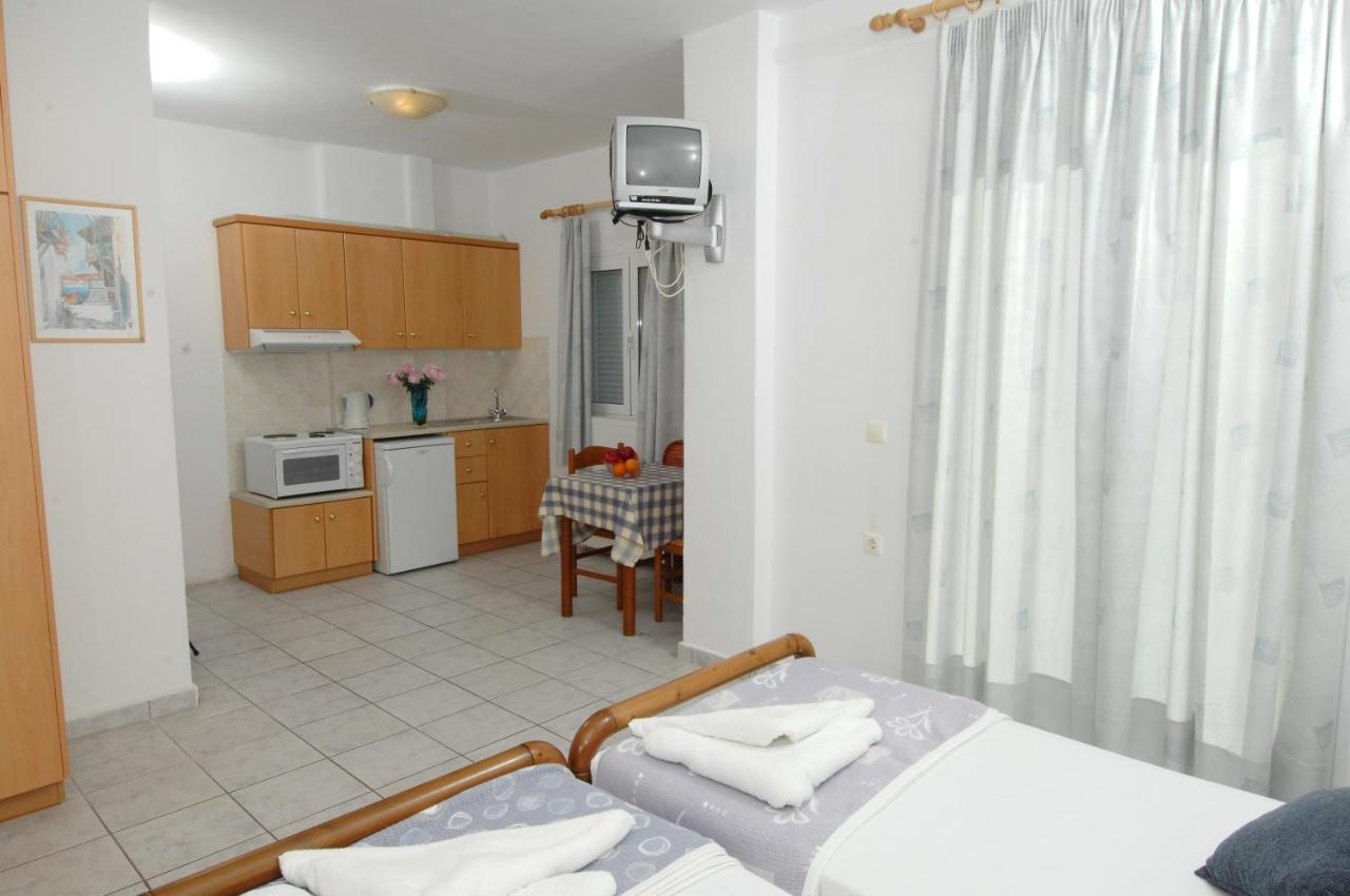 Alexis Studios And Apartments Agia Efimia Exterior foto